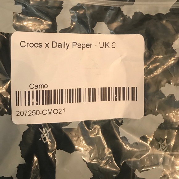 Crocs Classic Clog Daily Paper Special Edition!!! - Picture 2 of 4